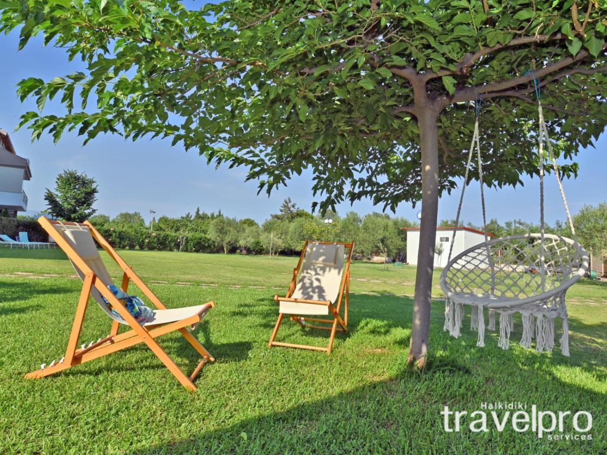 Villa Iris By Rentalspro Services - Agios Mamas Beach エクステリア 写真