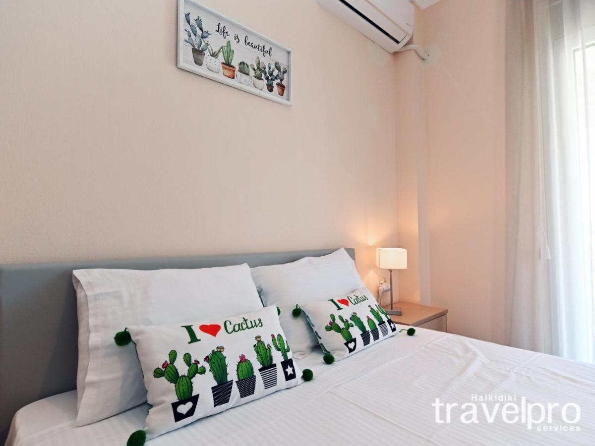 Villa Iris By Rentalspro Services - Agios Mamas Beach エクステリア 写真